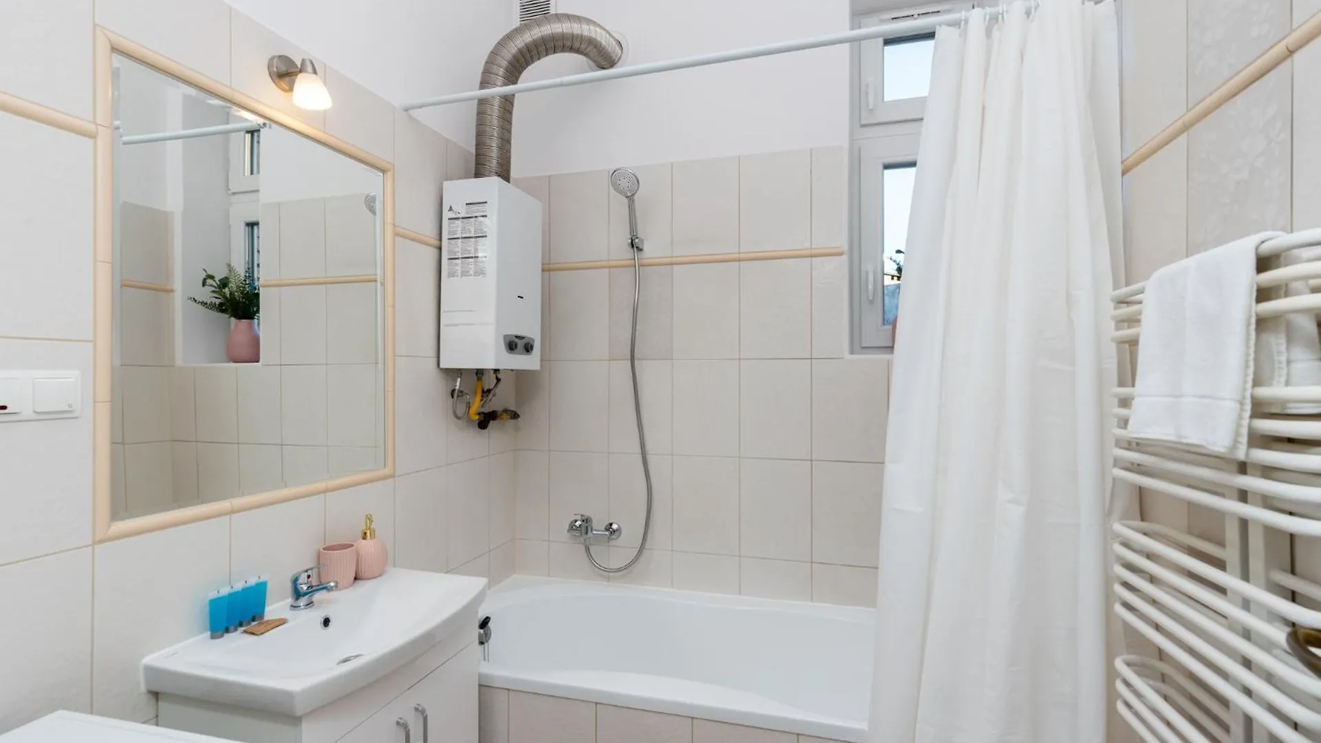 Old Town 2-Bedroom Apartment Krakow Poland
